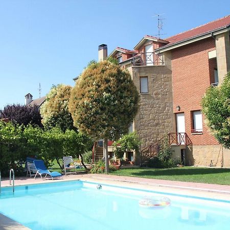 Preciosa Casa Independiente Con Piscina Cubierta Y Gran Jardin Privados Haro Exterior photo